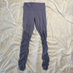 Fabletics Yoga Leggings. Item 048